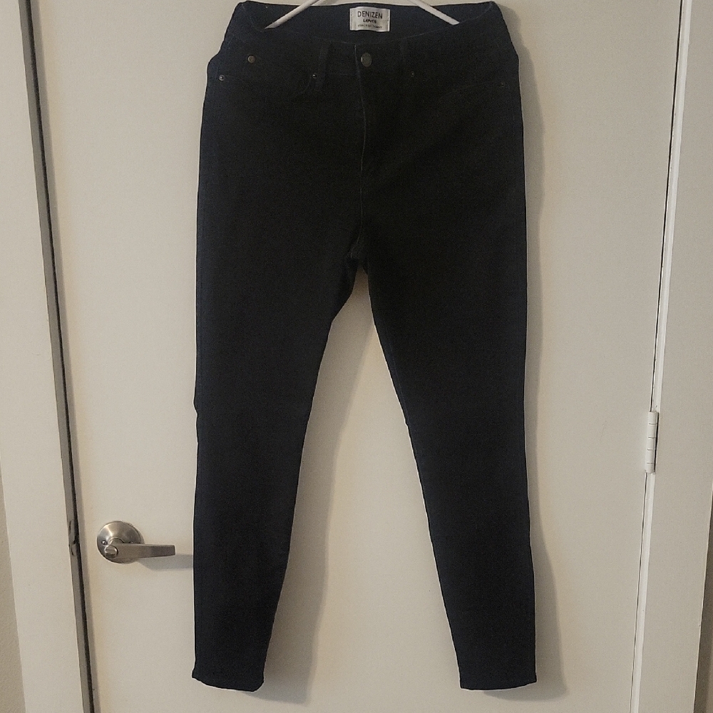 Denizen from Levi's Black Skinny Jeans